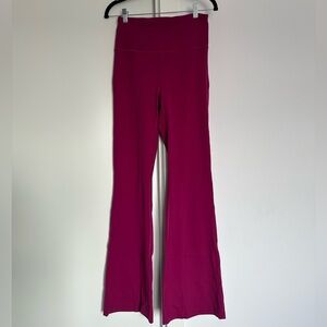 Lululemon Groove Super High Rise Flared Pants Womens 8 Magenta